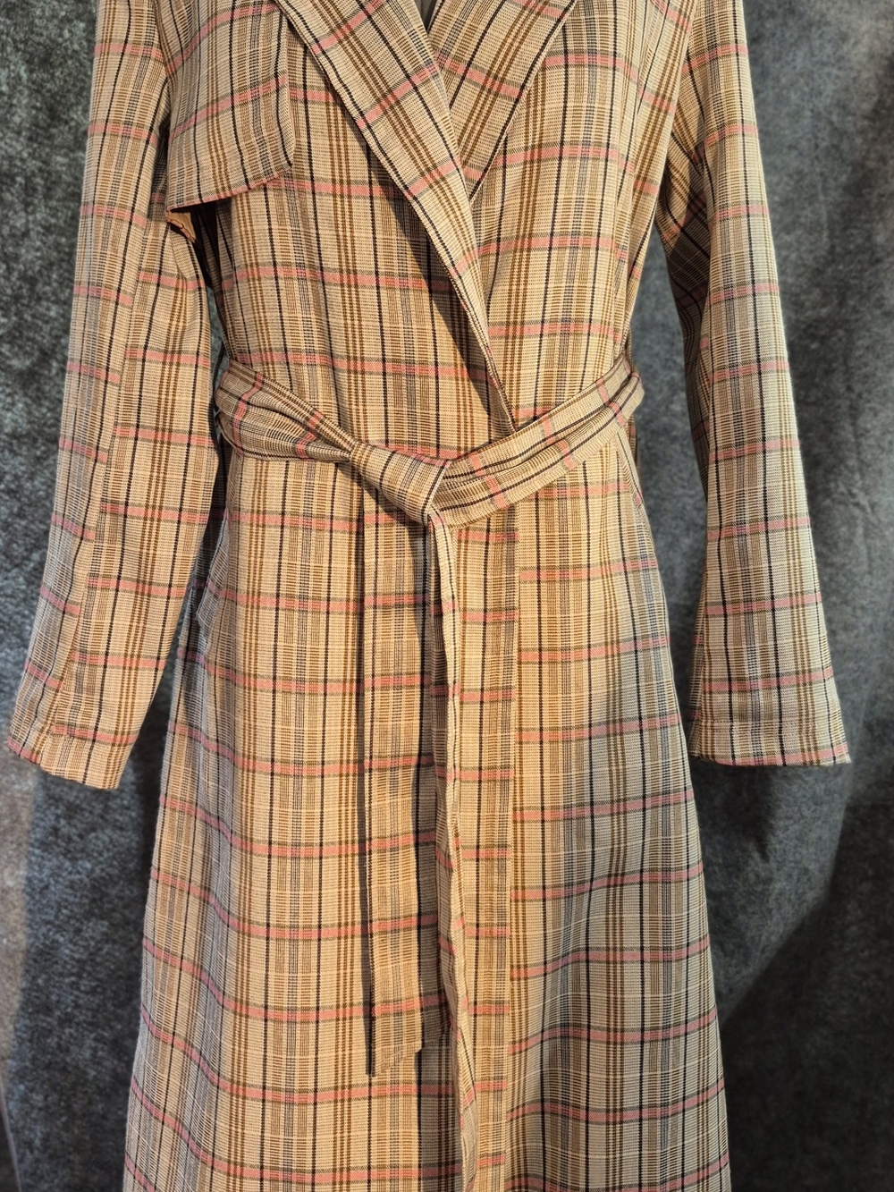 Women's Plaid Trench Coat with Self-Tie Belt - Beige & Pink